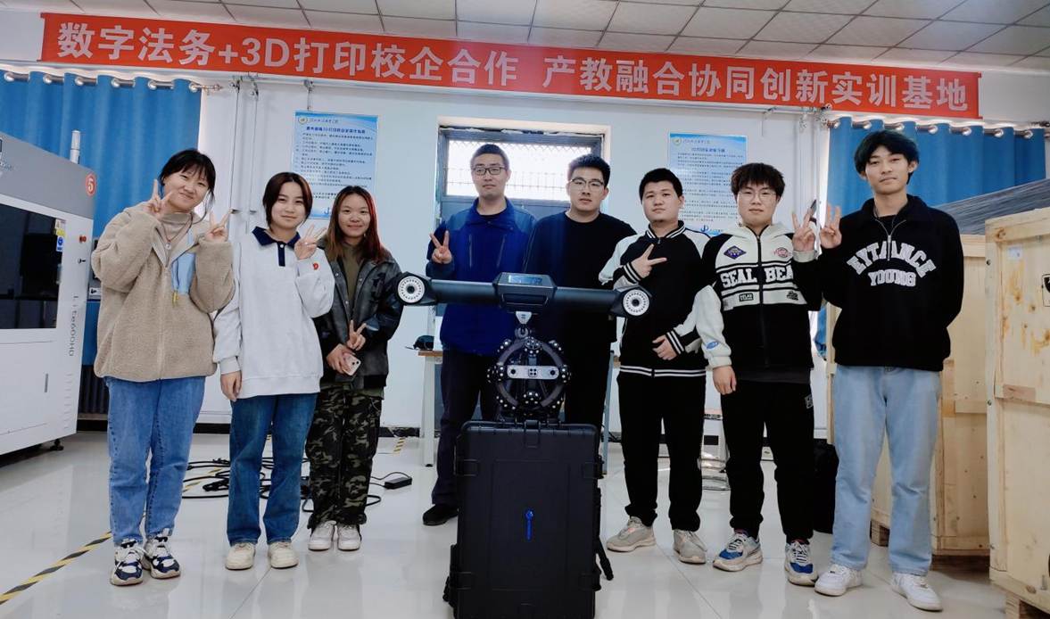 3. 专业社团  .3D打印社团开展三维扫描仪技术培训